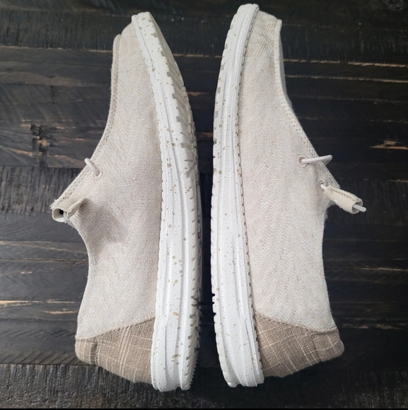 Hey Dude Women's Size 10 - Picture 5 of 8